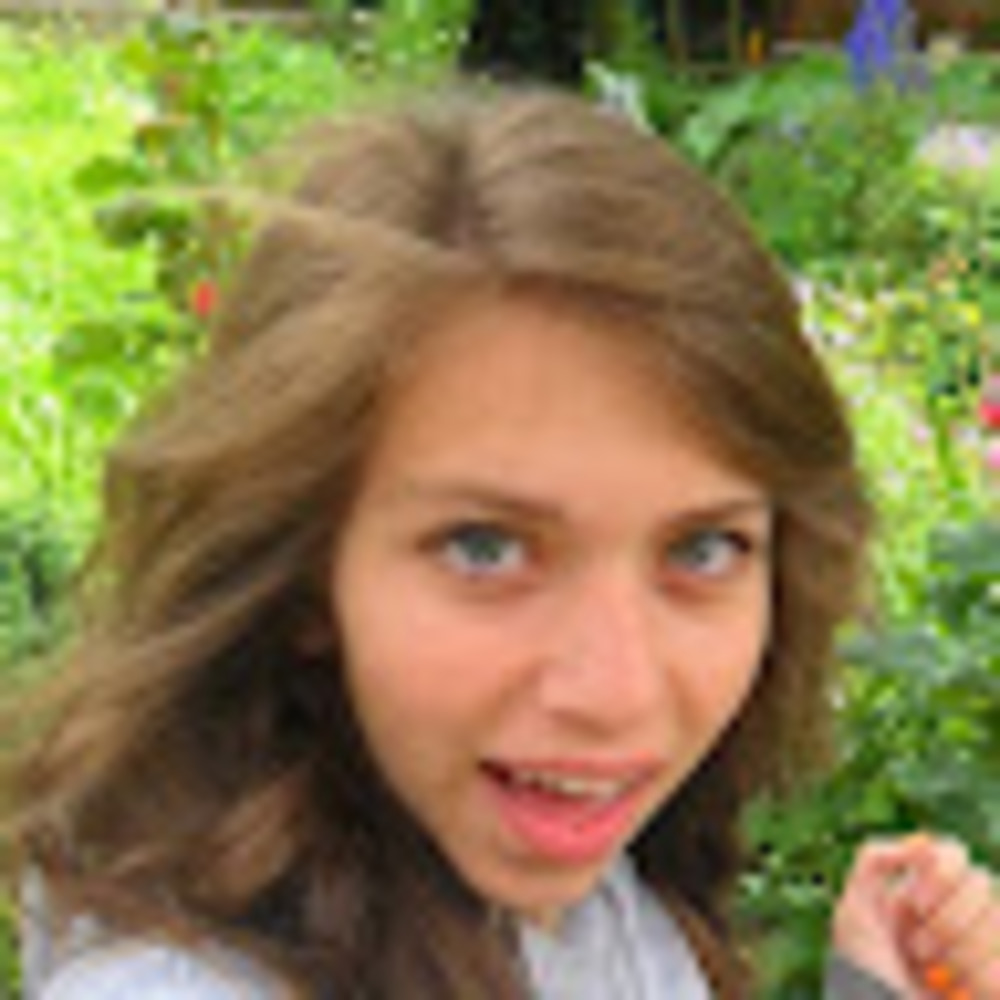 Meet your Posher, Hannah